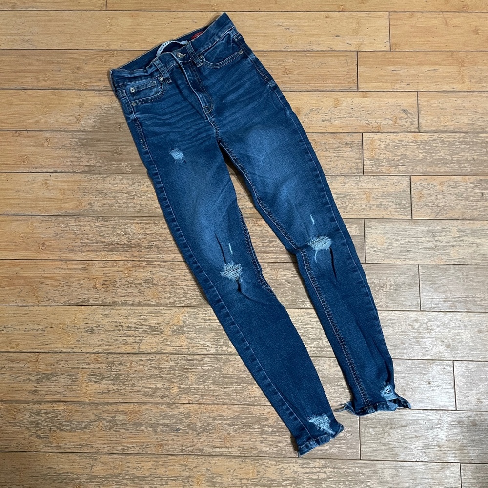 Celebrity Pink The Spice Distressed Skinny Jeans Women's 1/25